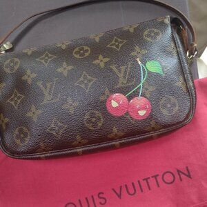 Louis Vuitton Cherries Pochette Accessories 🍒
